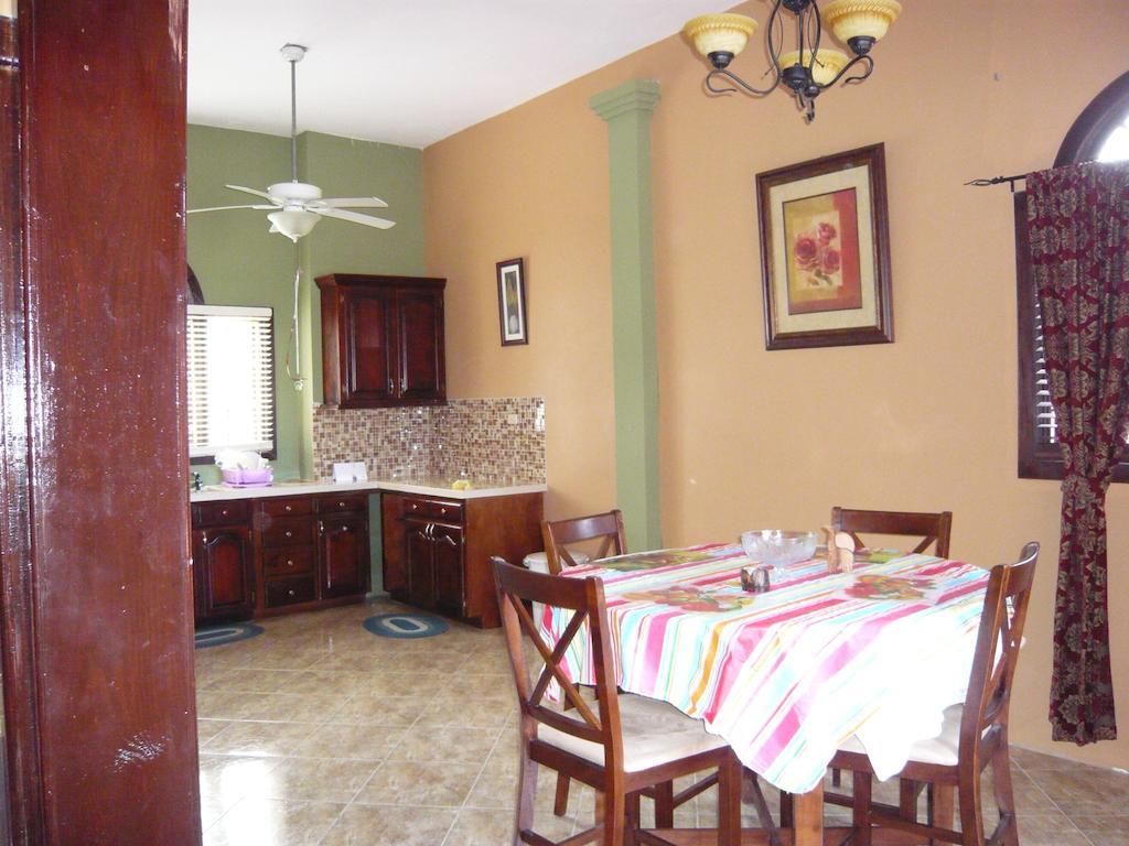 Eddies Tigress 2 Negril Room photo